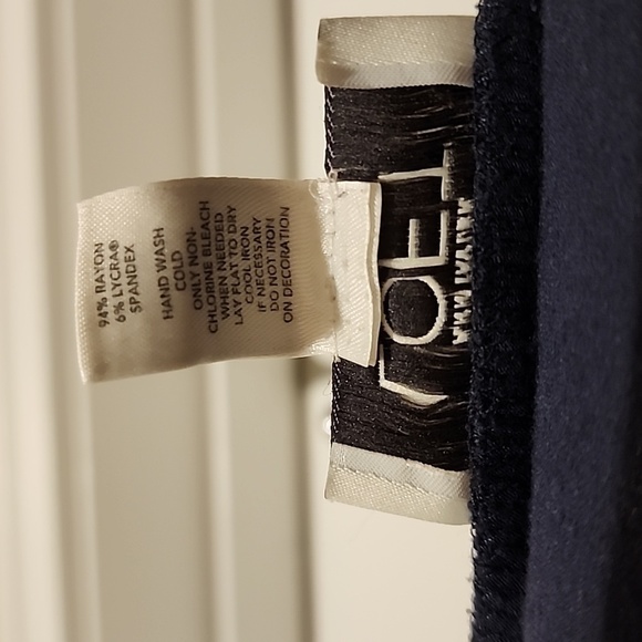 LOFT Navy Blue Short Sleeve Shirt with White Beaded Neckline, Size Medium - Picture 5 of 5